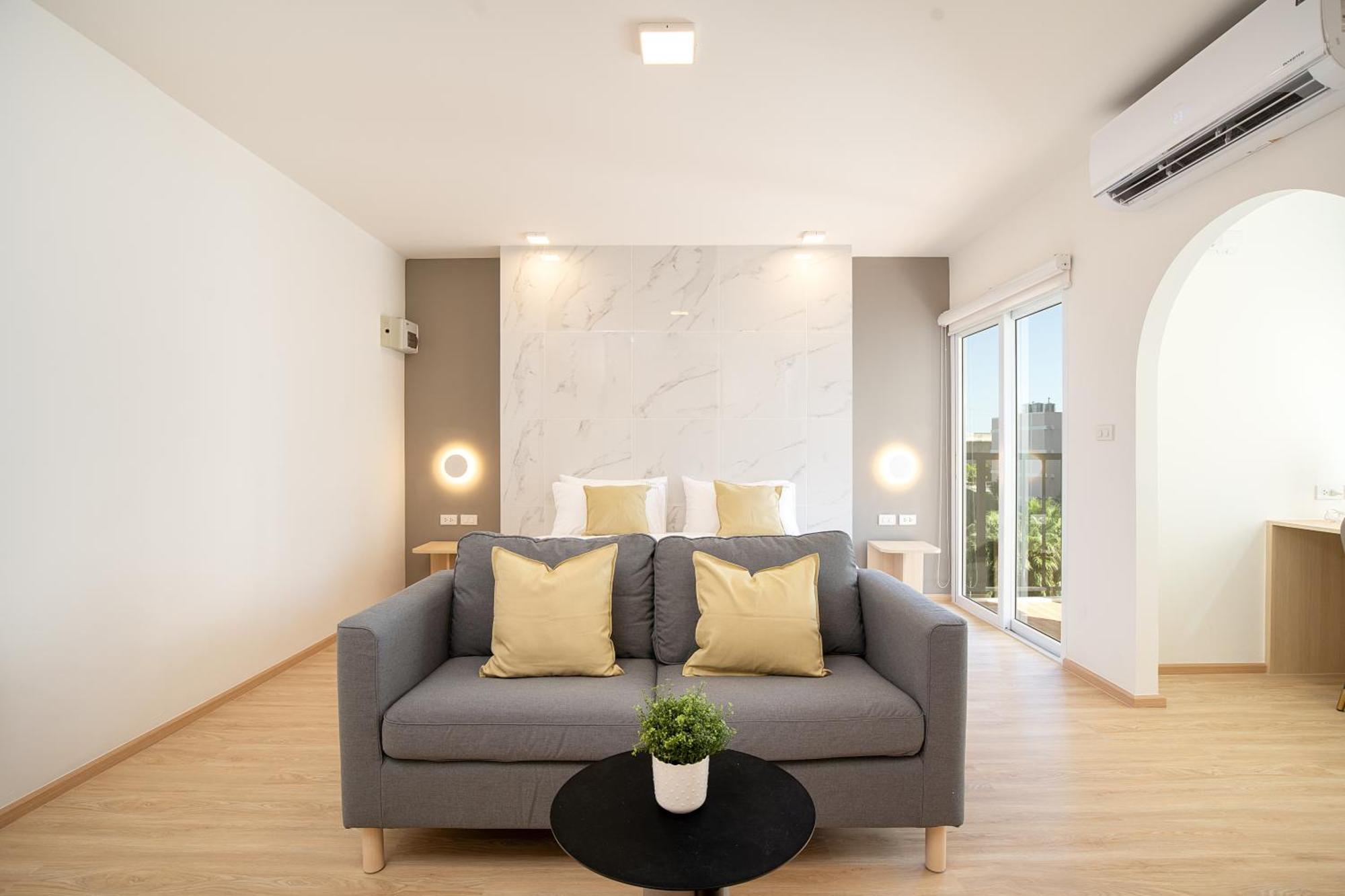 Diya Hotel Банкок Екстериор снимка