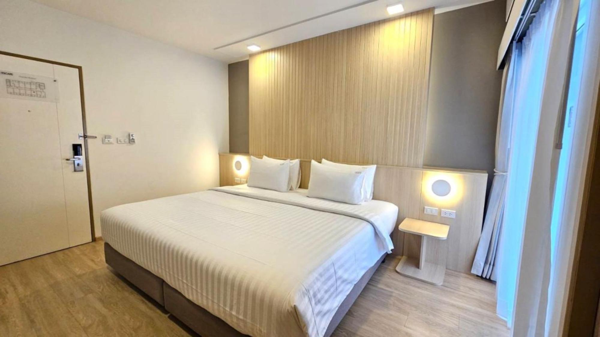 Diya Hotel Банкок Екстериор снимка